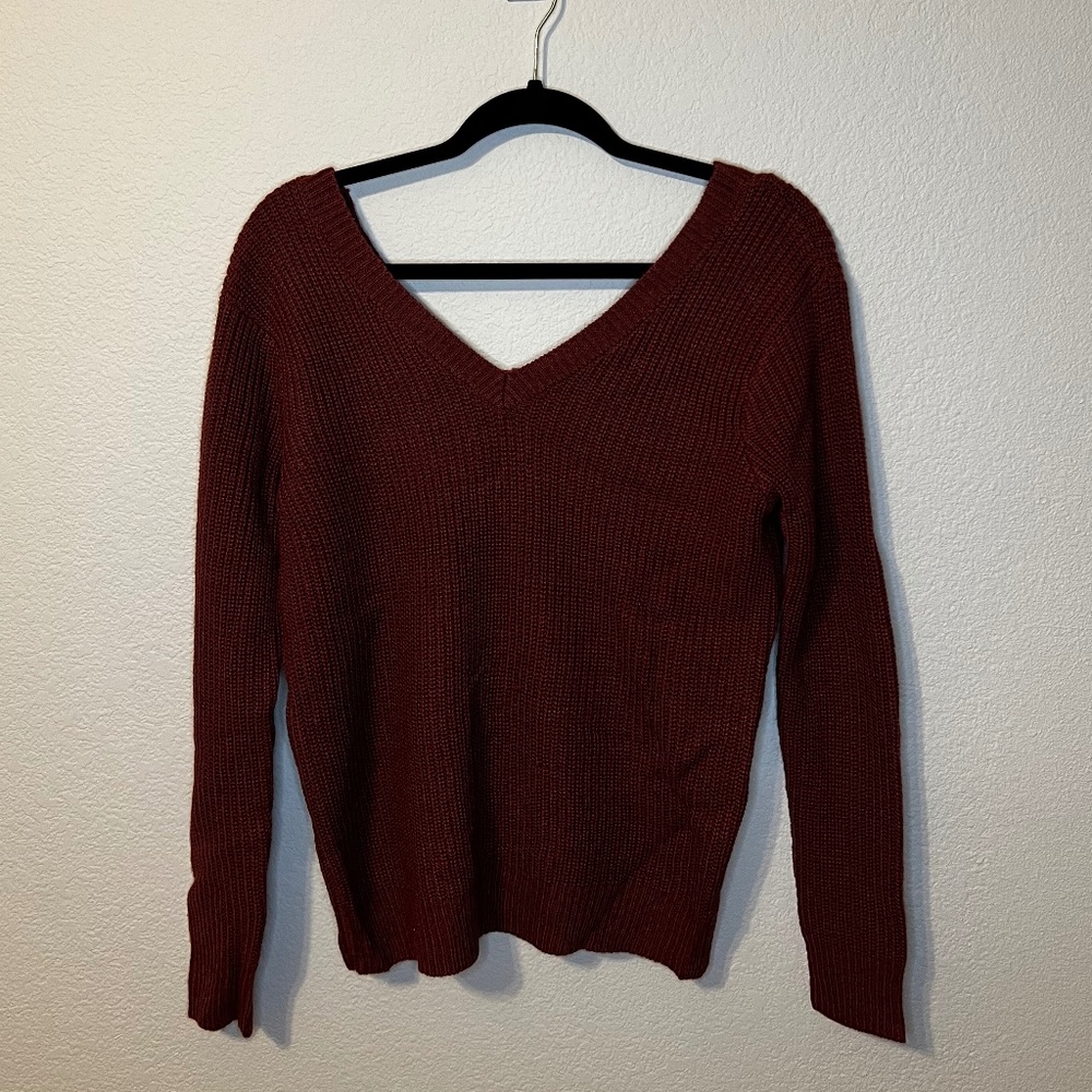 Maroon Knitted Sweater with Lace-up Backing